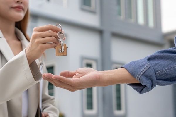 Shutterstock seuilocationresidence
